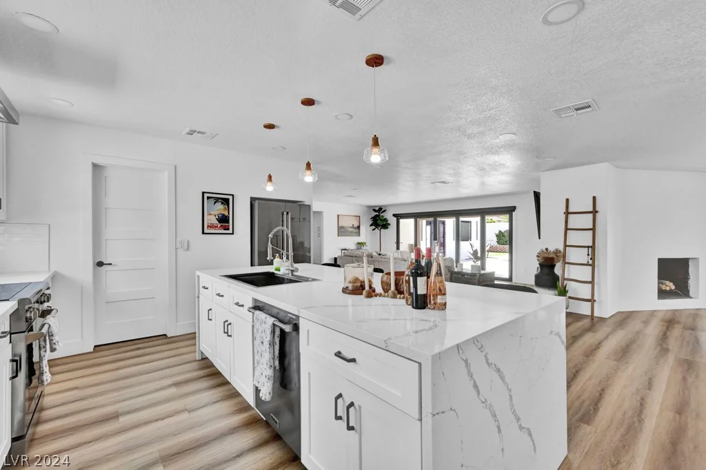 324 Park, Las Vegas, NV 89106