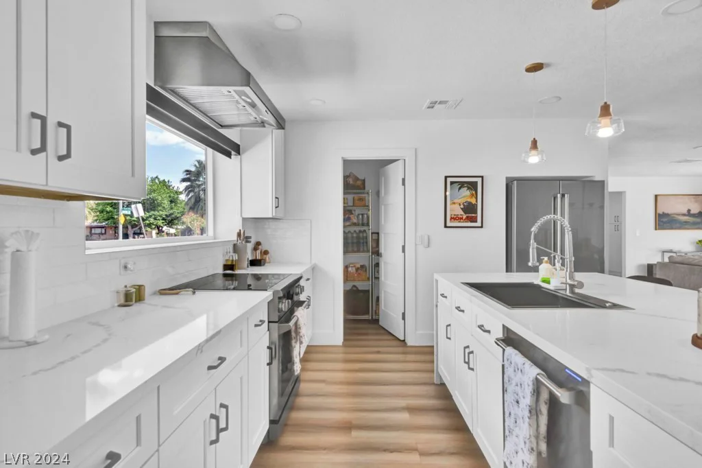 324 Park, Las Vegas, NV 89106