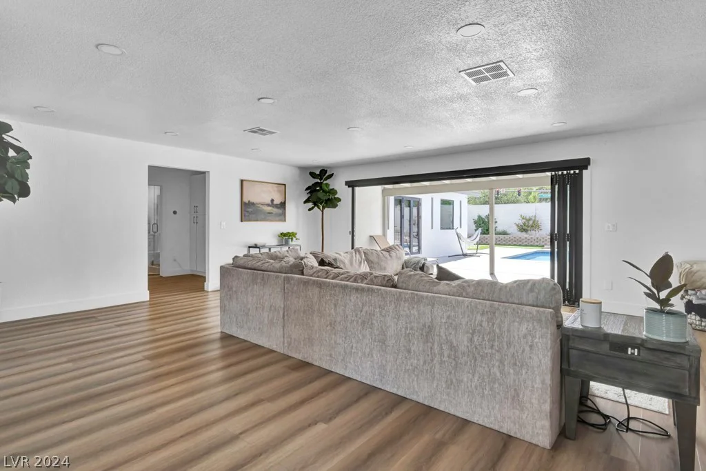 324 Park, Las Vegas, NV 89106