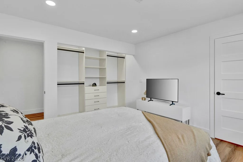324 Park, Las Vegas, NV 89106