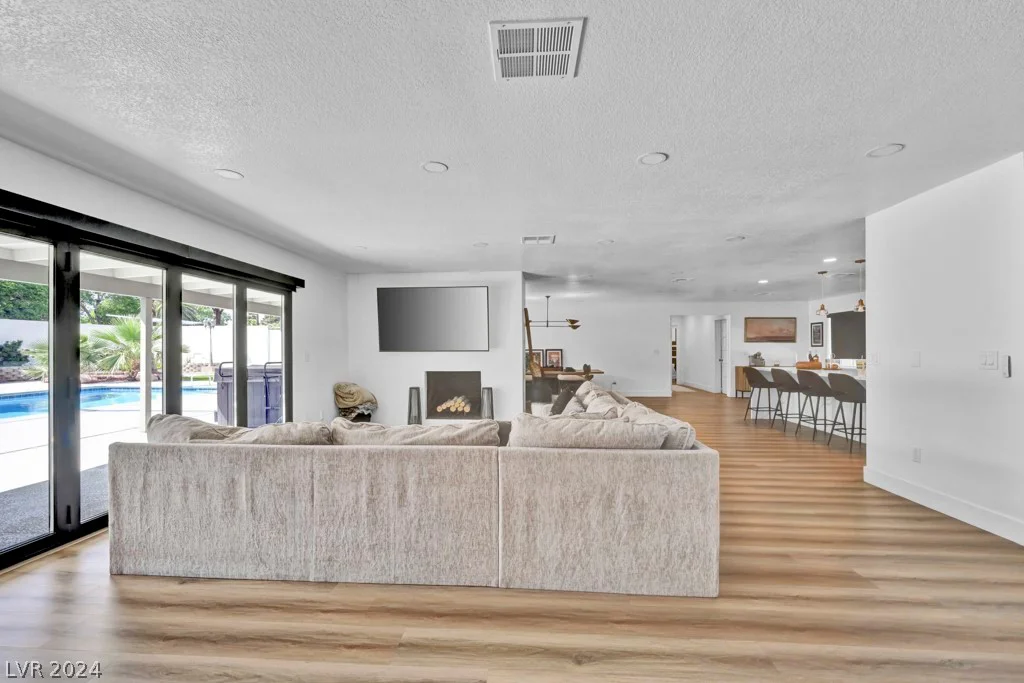 324 Park, Las Vegas, NV 89106