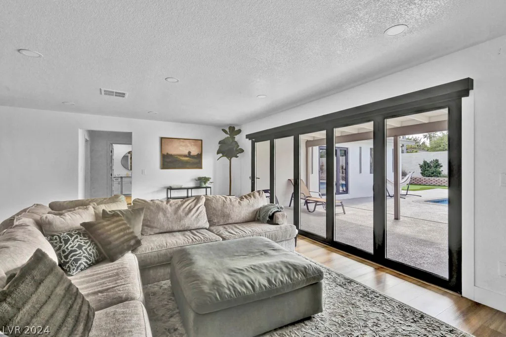 324 Park, Las Vegas, NV 89106