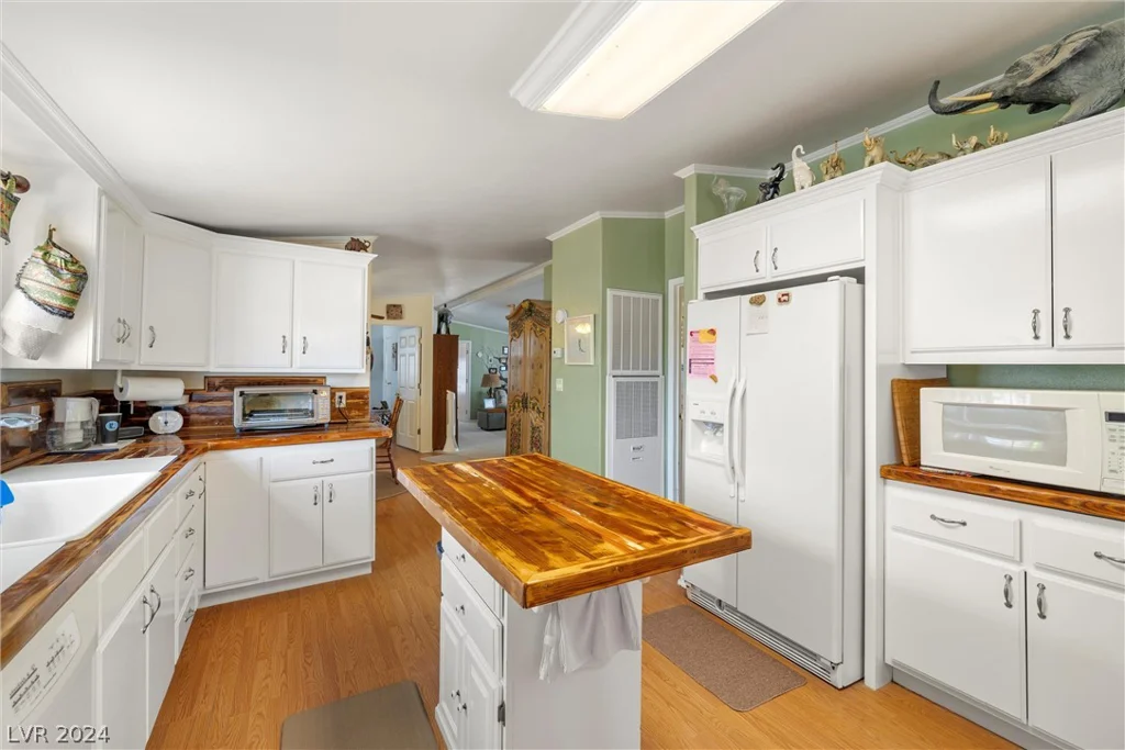 2051 Blosser Ranch, Pahrump, NV 89060