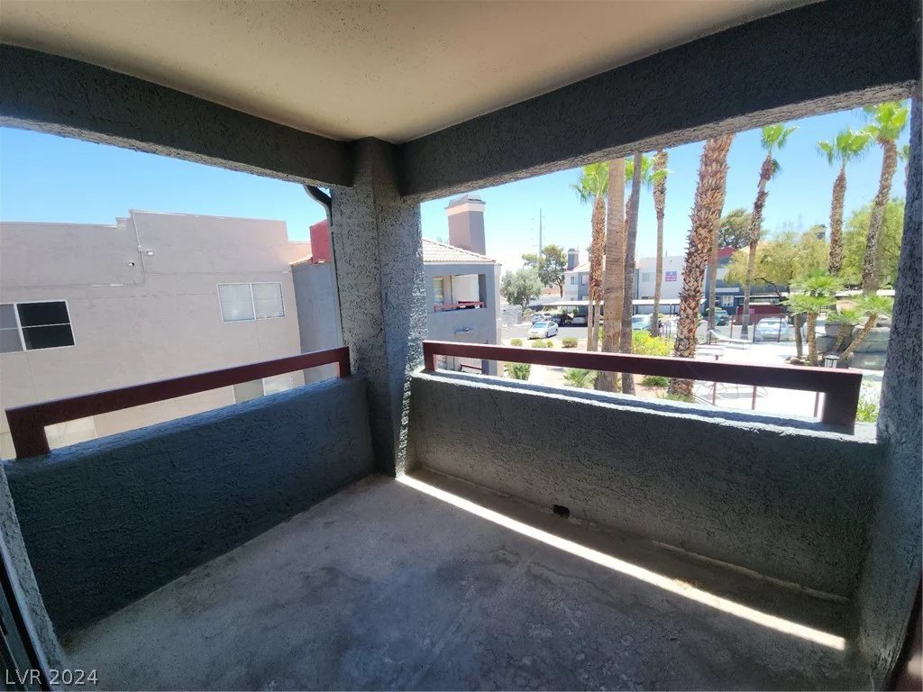 8600 Charleston, Las Vegas, NV 89117