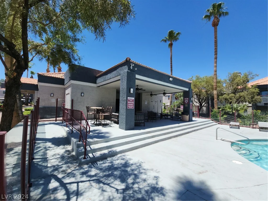 8600 Charleston, Las Vegas, NV 89117