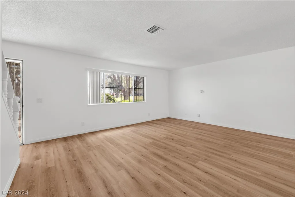 132 Greenbriar Townhouse, Las Vegas, NV 89121
