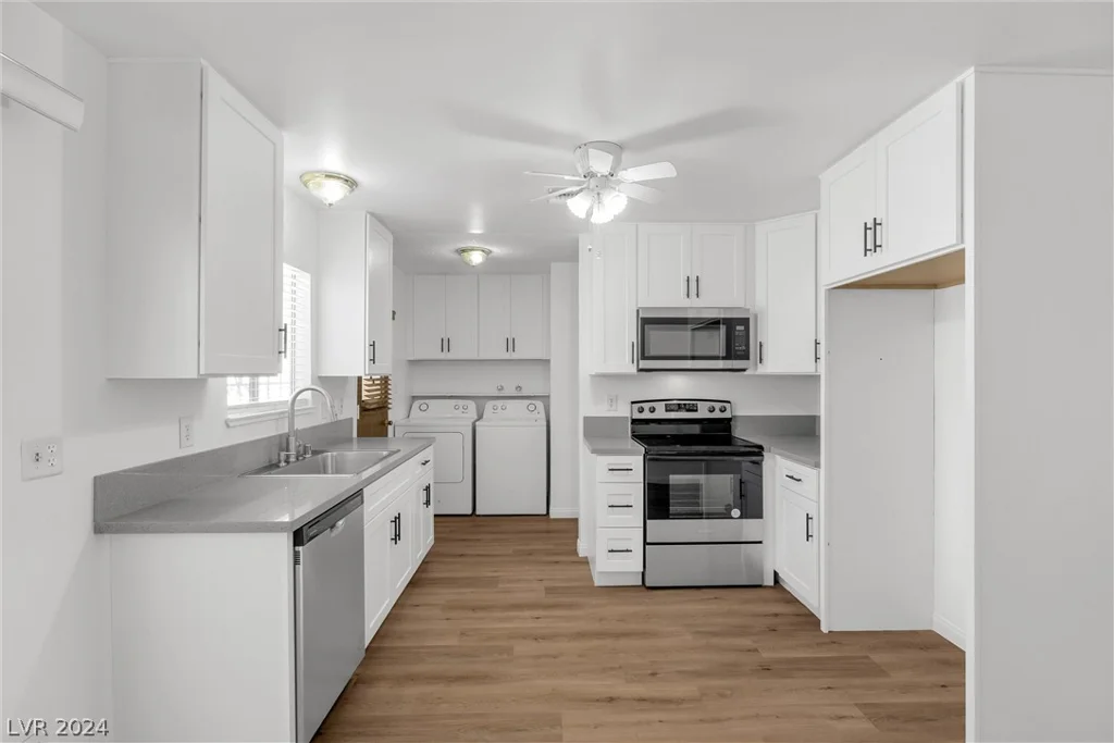 132 Greenbriar Townhouse, Las Vegas, NV 89121