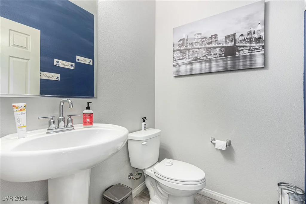 7345 Dazzle Point, North Las Vegas, NV 89084
