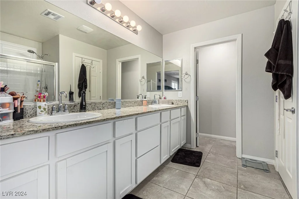 7345 Dazzle Point, North Las Vegas, NV 89084