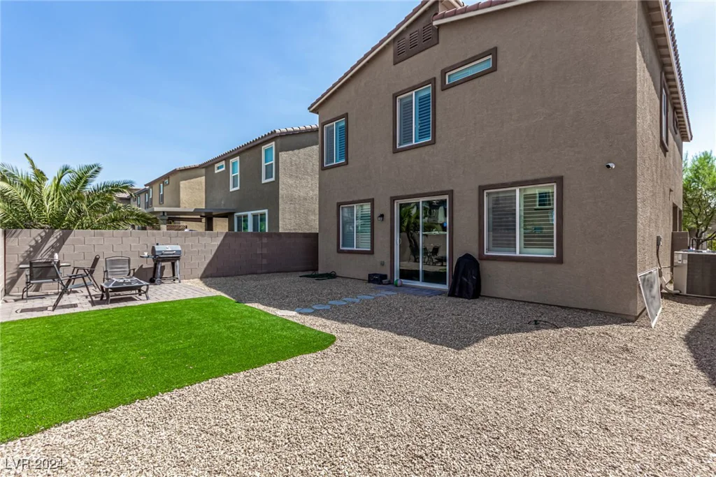 7345 Dazzle Point, North Las Vegas, NV 89084