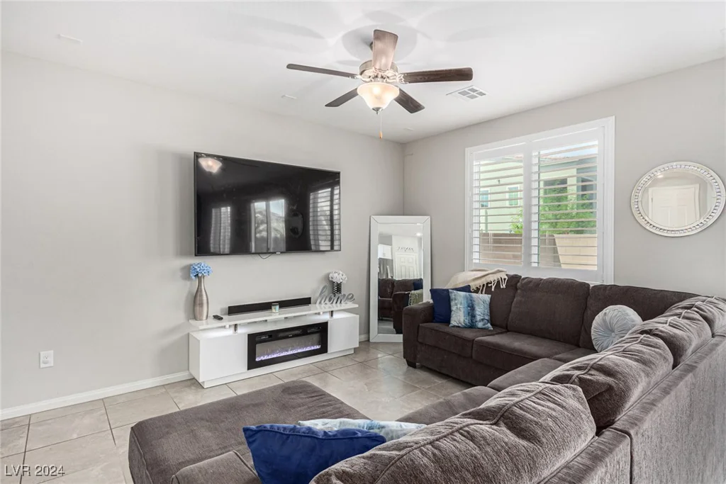 7345 Dazzle Point, North Las Vegas, NV 89084