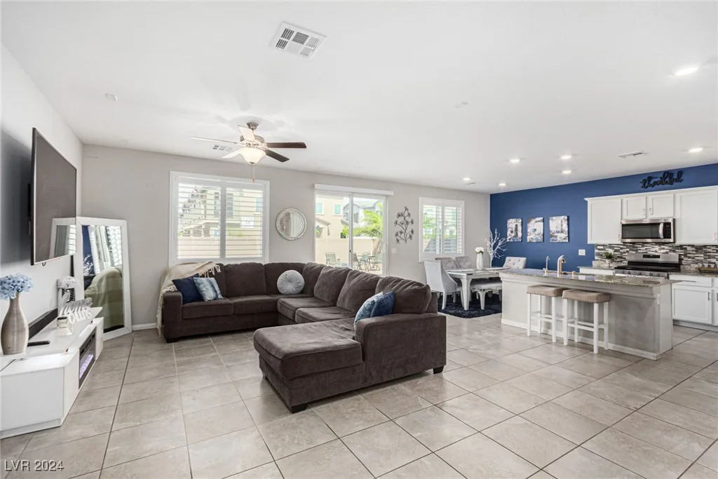 7345 Dazzle Point, North Las Vegas, NV 89084