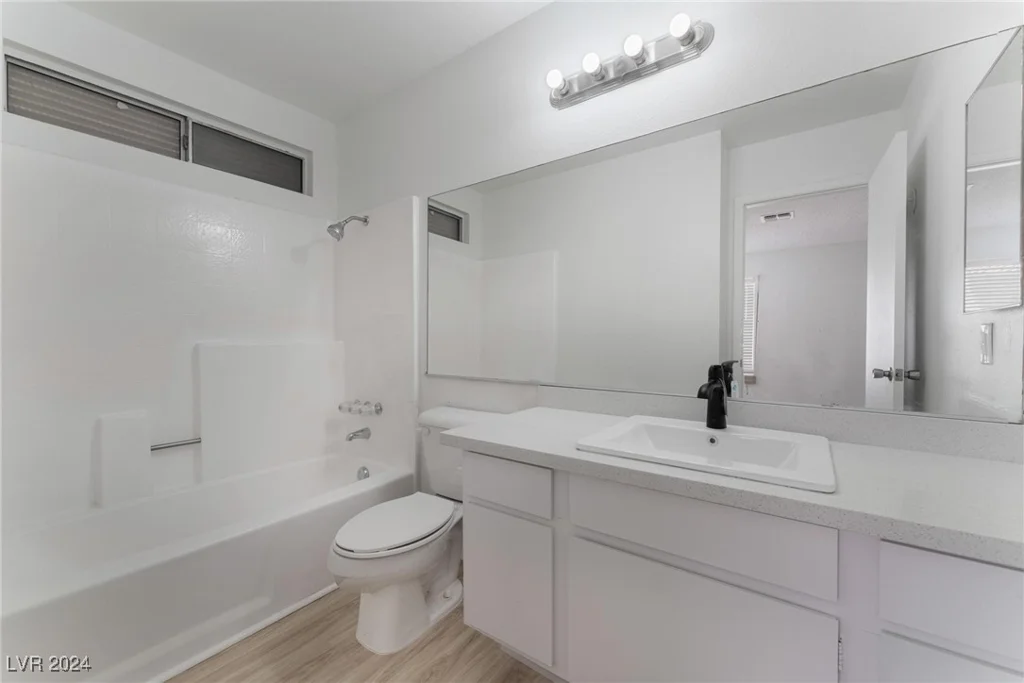 8341 Crofton, Las Vegas, NV 89123