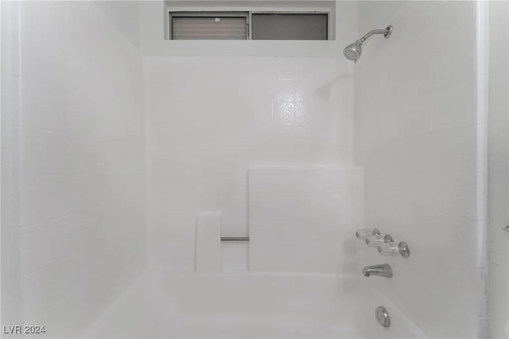 8341 Crofton, Las Vegas, NV 89123