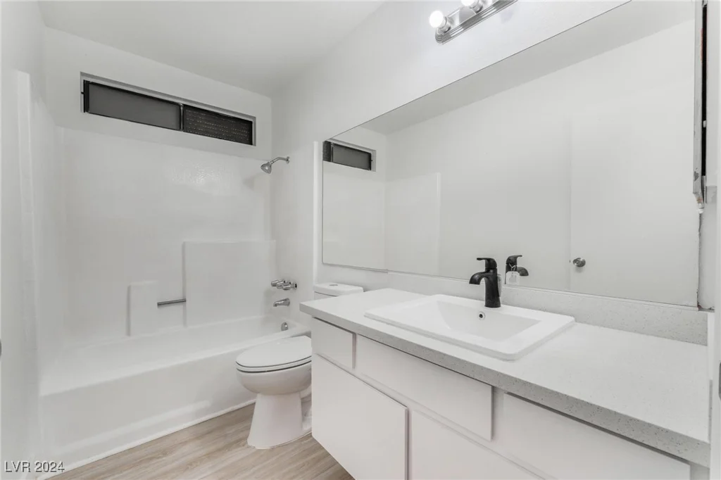 8341 Crofton, Las Vegas, NV 89123