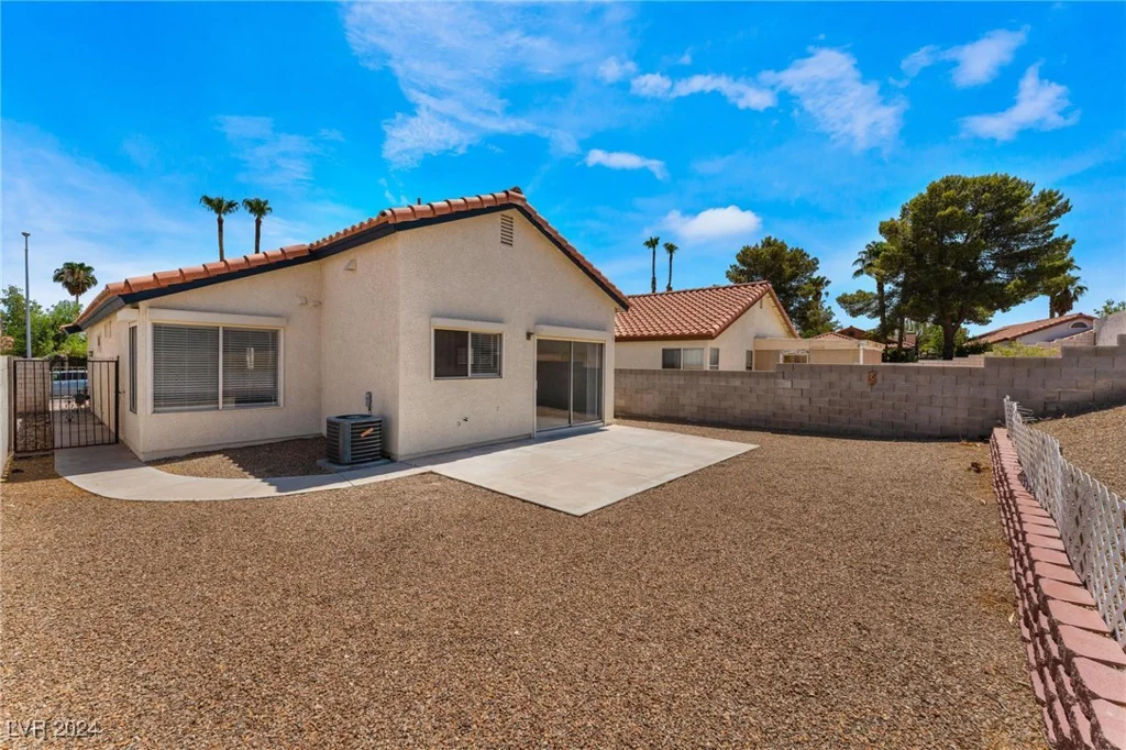 8341 Crofton, Las Vegas, NV 89123