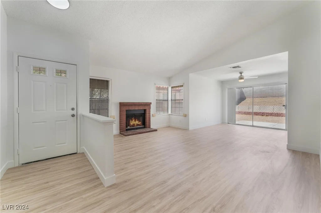 8341 Crofton, Las Vegas, NV 89123