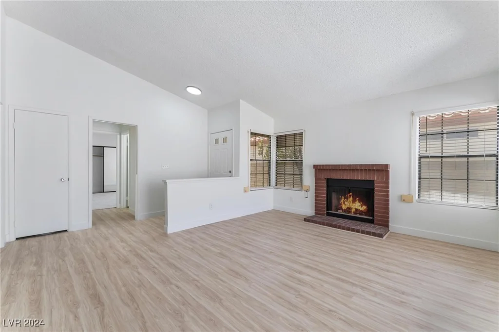 8341 Crofton, Las Vegas, NV 89123