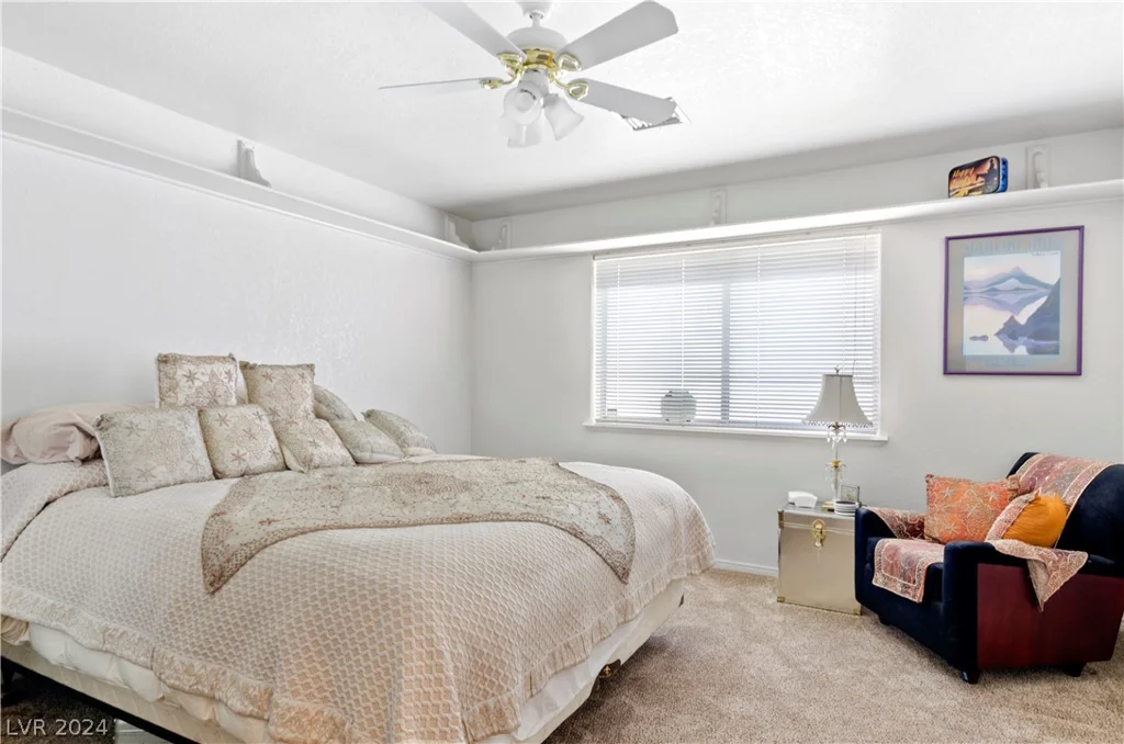8245 Helena, Las Vegas, NV 89129