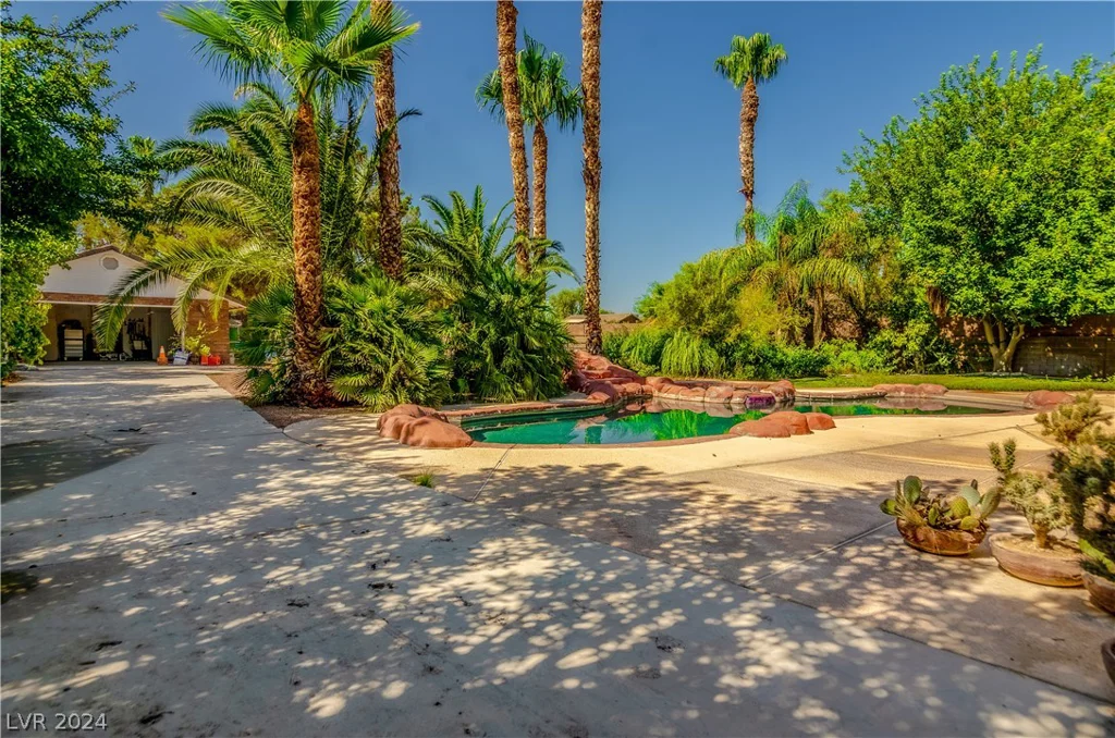 8245 Helena, Las Vegas, NV 89129