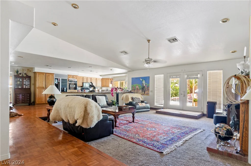 8245 Helena, Las Vegas, NV 89129