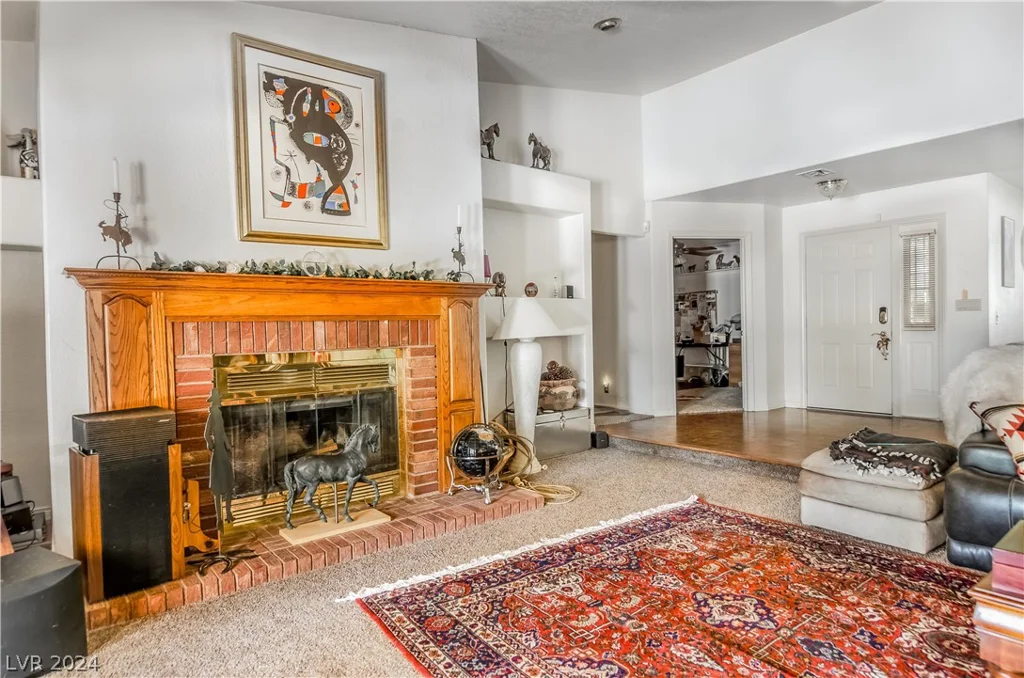 8245 Helena, Las Vegas, NV 89129