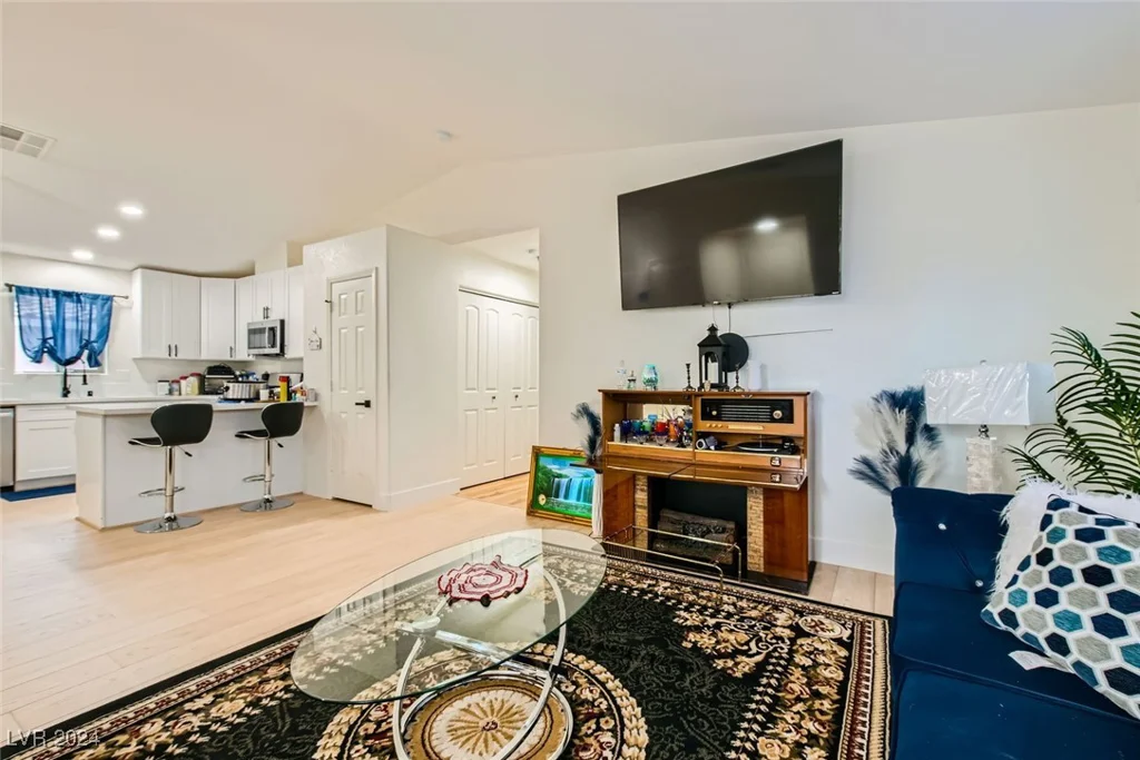 475 Merlayne, Henderson, NV 89011