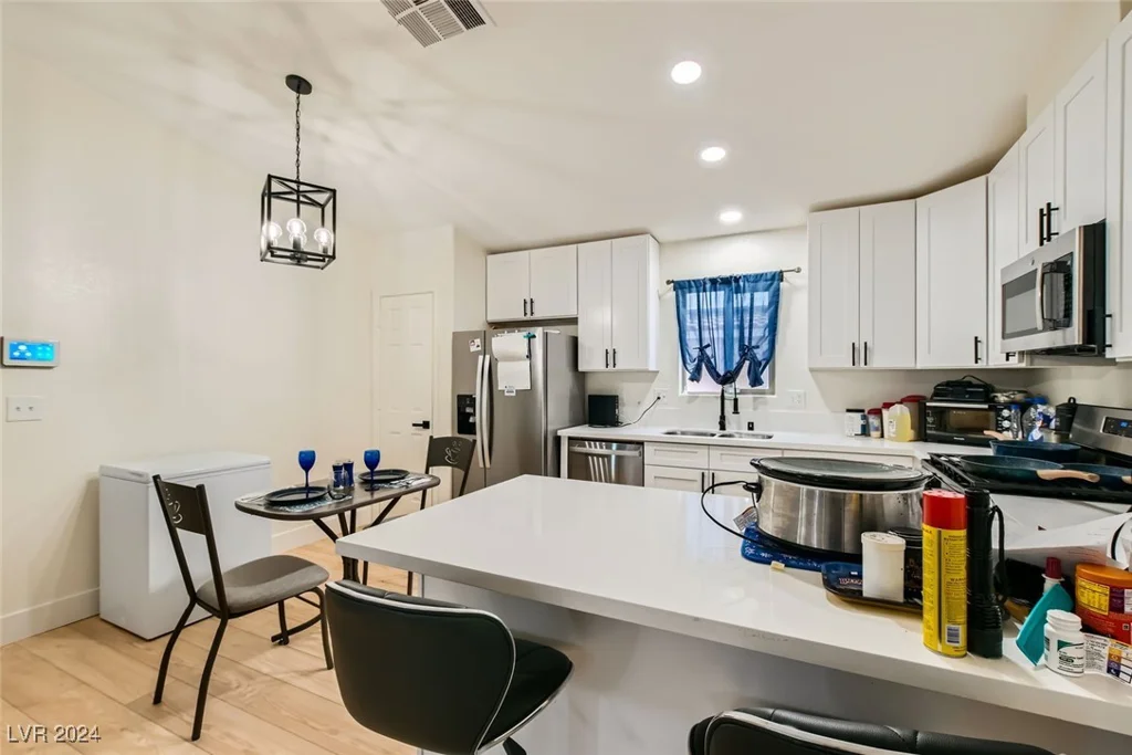475 Merlayne, Henderson, NV 89011