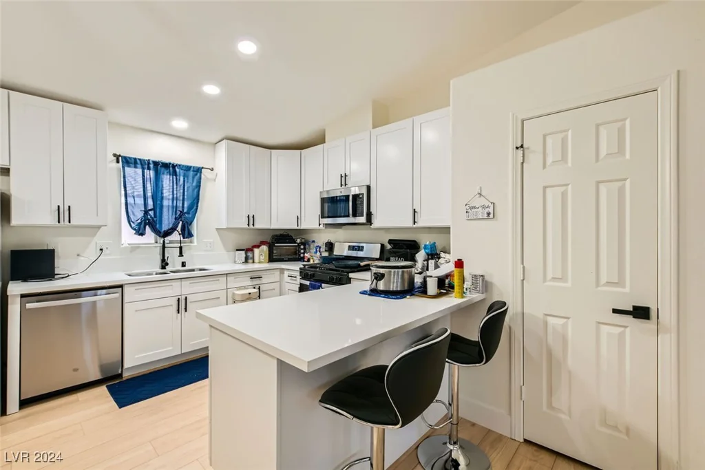 475 Merlayne, Henderson, NV 89011