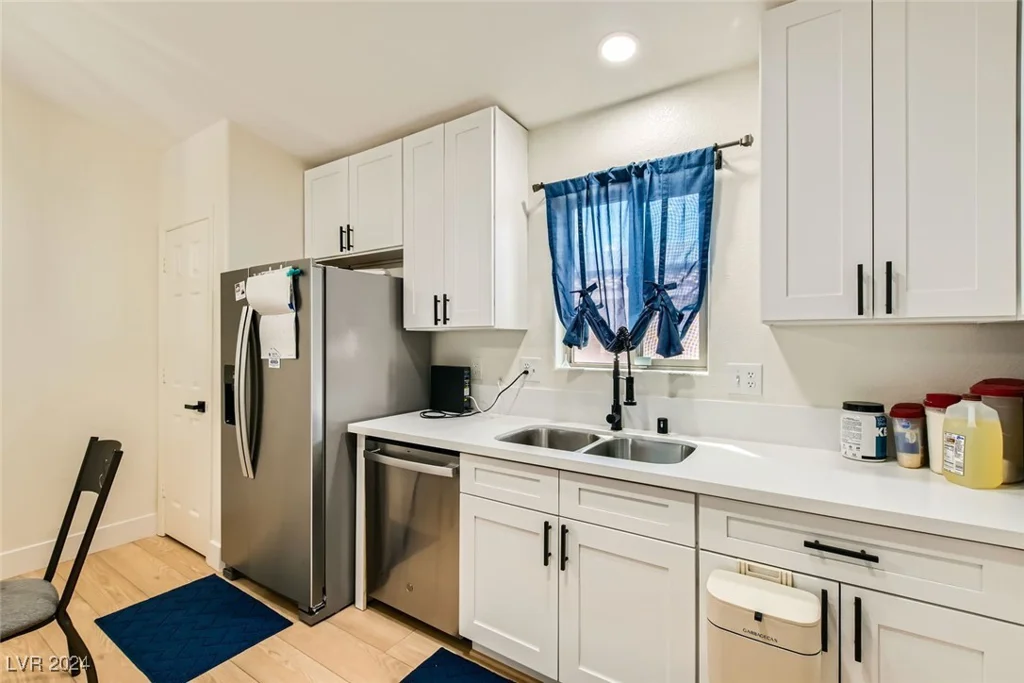 475 Merlayne, Henderson, NV 89011