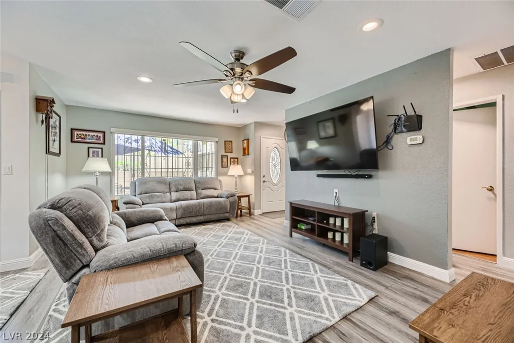 5102 Village, Las Vegas, NV 89142