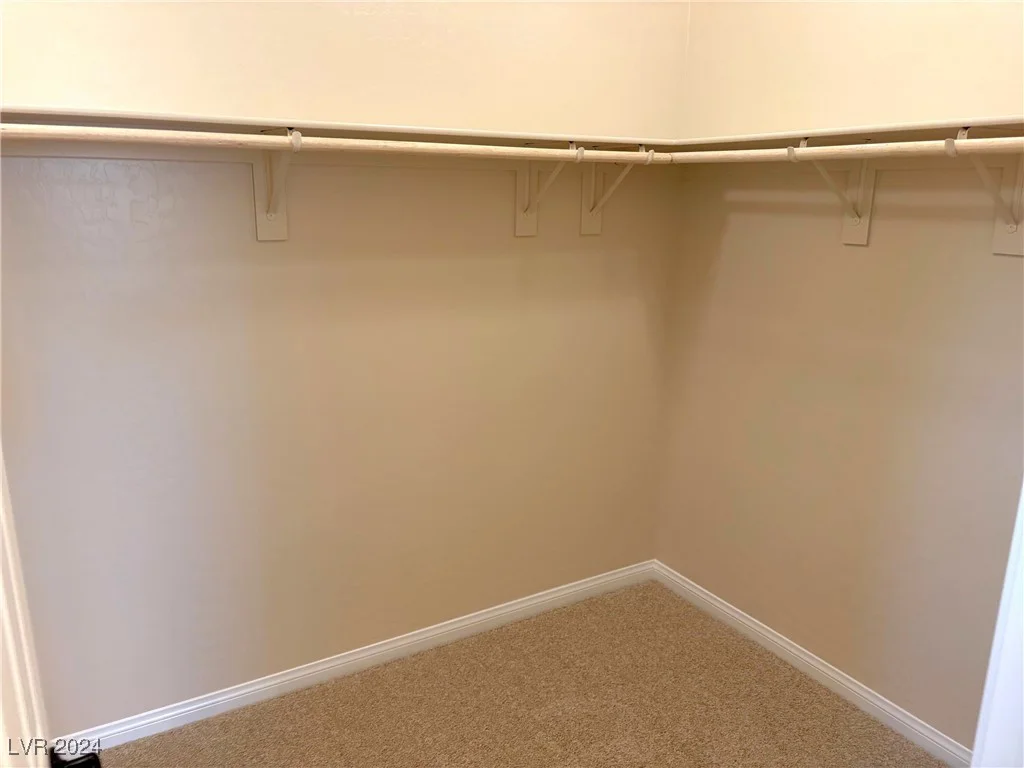 9880 Angel Valley, Las Vegas, NV 89178