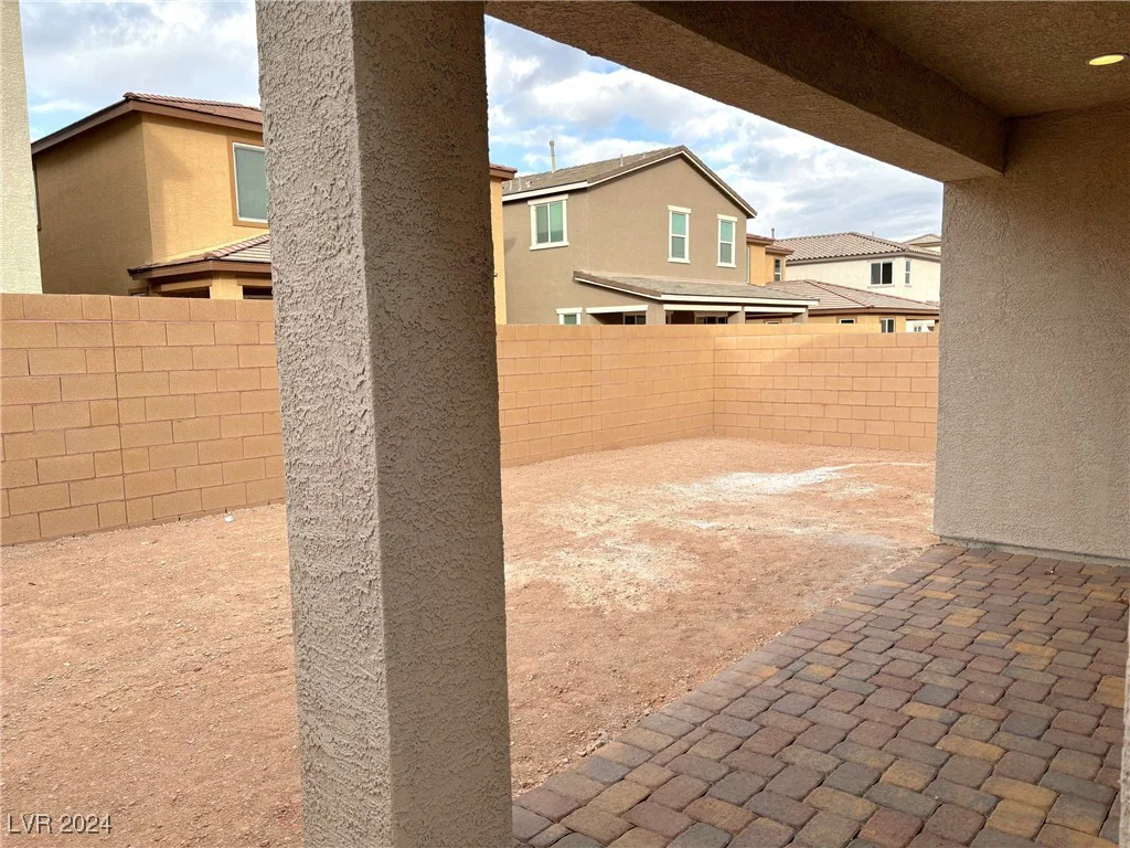 9880 Angel Valley, Las Vegas, NV 89178