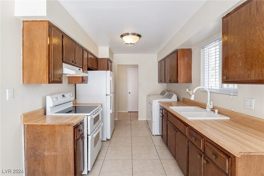 604 Jade, Henderson, NV 89002