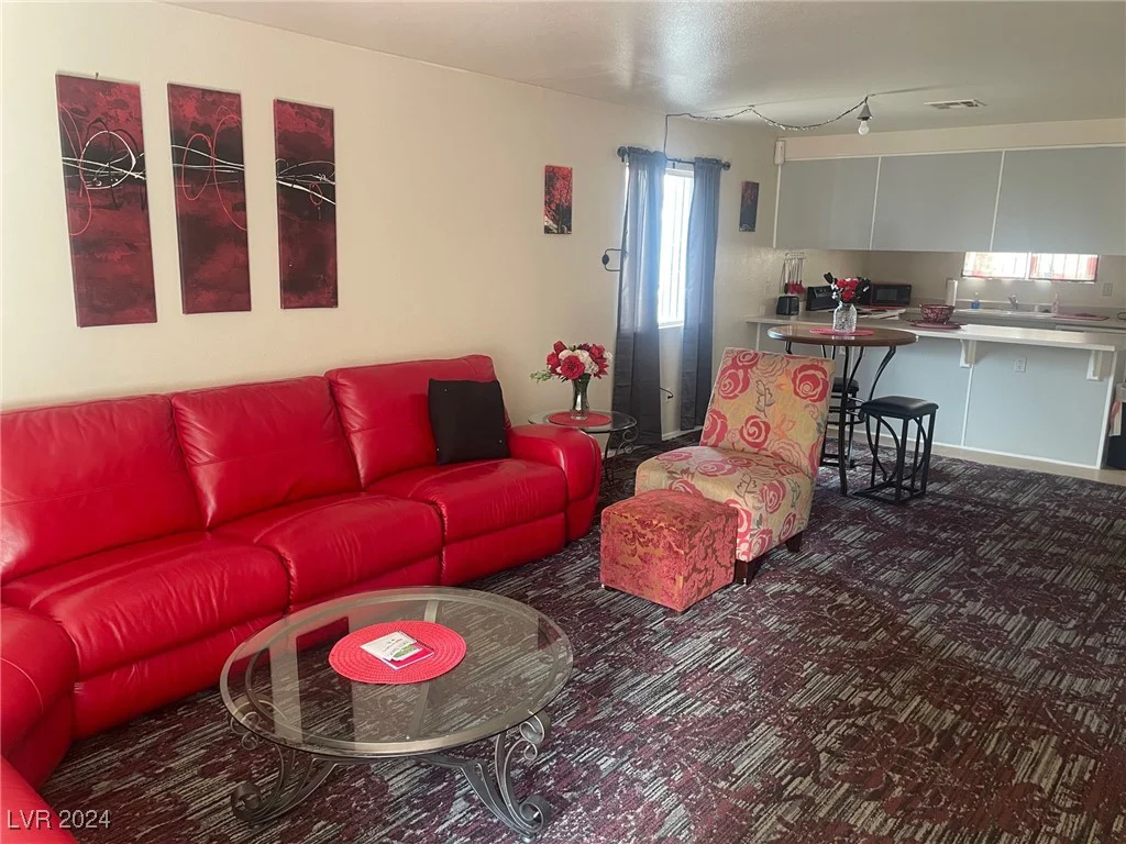 4664 Twain, Las Vegas, NV 89103