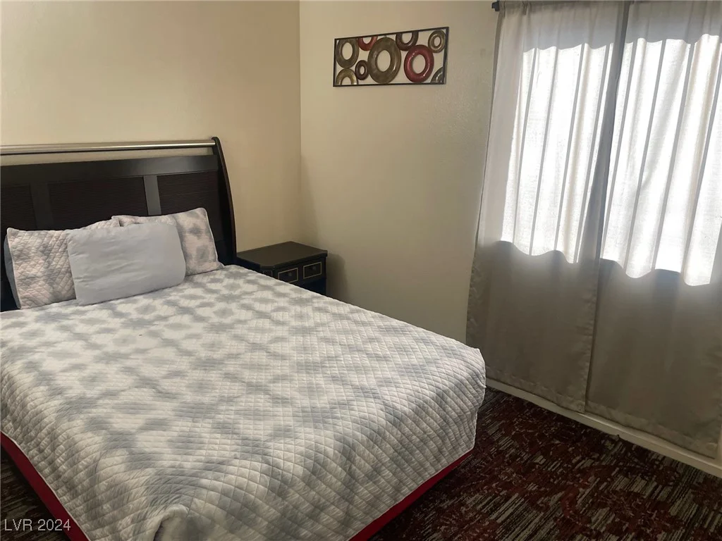 4664 Twain, Las Vegas, NV 89103