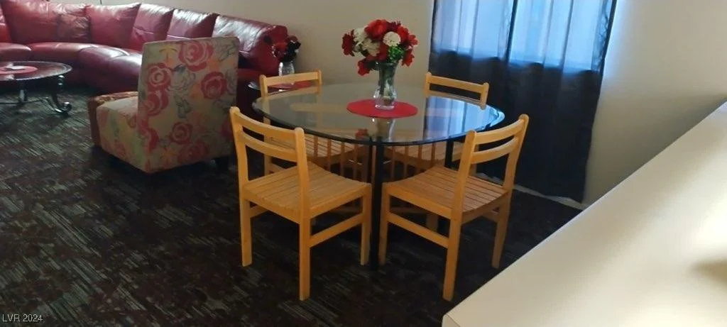 4664 Twain, Las Vegas, NV 89103