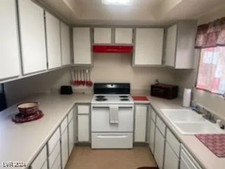 4664 Twain, Las Vegas, NV 89103