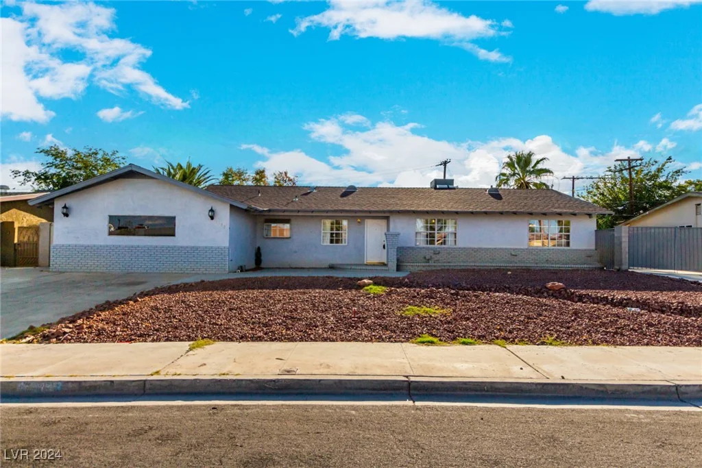 2100 Las Flores, Las Vegas, NV 89102