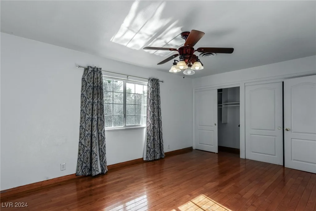 2100 Las Flores, Las Vegas, NV 89102