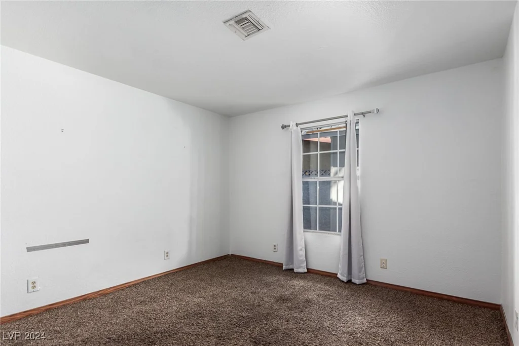 2100 Las Flores, Las Vegas, NV 89102