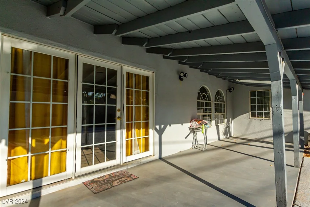 2100 Las Flores, Las Vegas, NV 89102