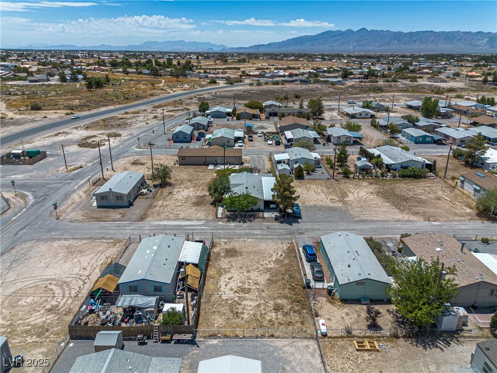 40 Queenstar, Pahrump, NV 89048