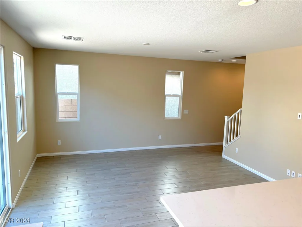 10219 Moonlit Meadow, Las Vegas, NV 89141