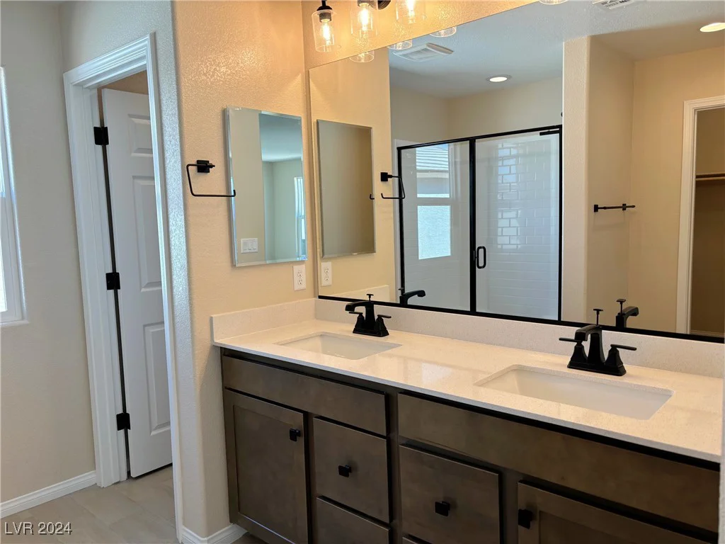 10219 Moonlit Meadow, Las Vegas, NV 89141