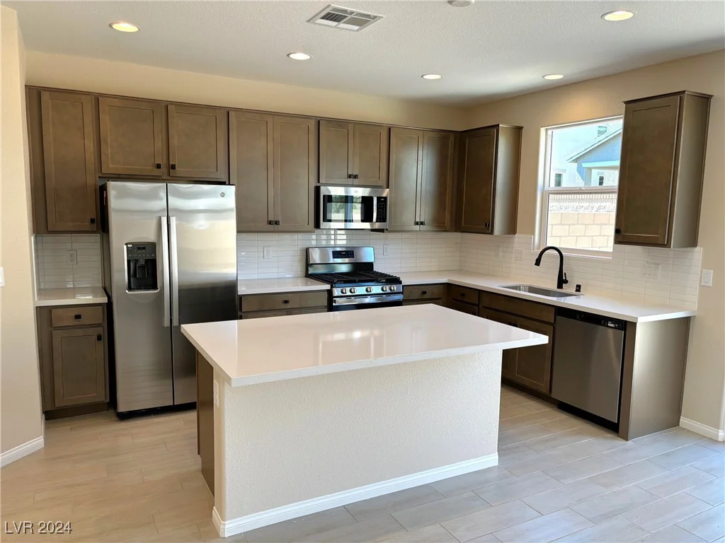 10219 Moonlit Meadow, Las Vegas, NV 89141
