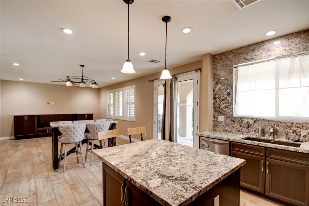5301 Fairbranch, Las Vegas, NV 89135