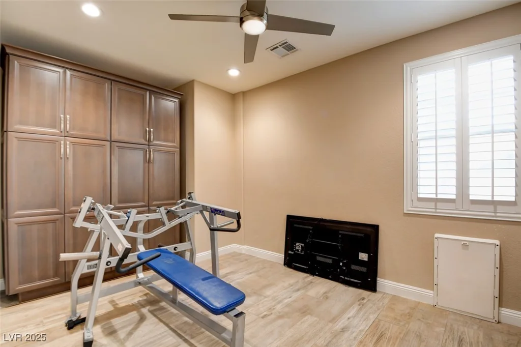 5301 Fairbranch, Las Vegas, NV 89135
