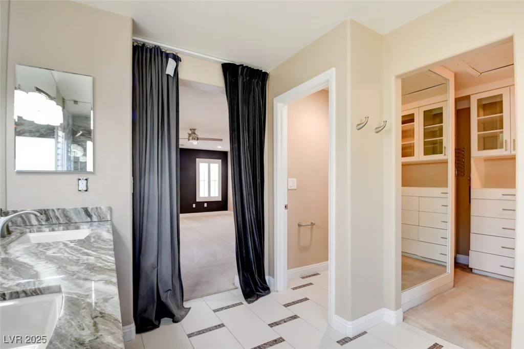 5301 Fairbranch, Las Vegas, NV 89135