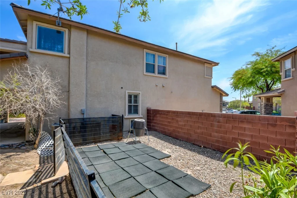 5301 Fairbranch, Las Vegas, NV 89135